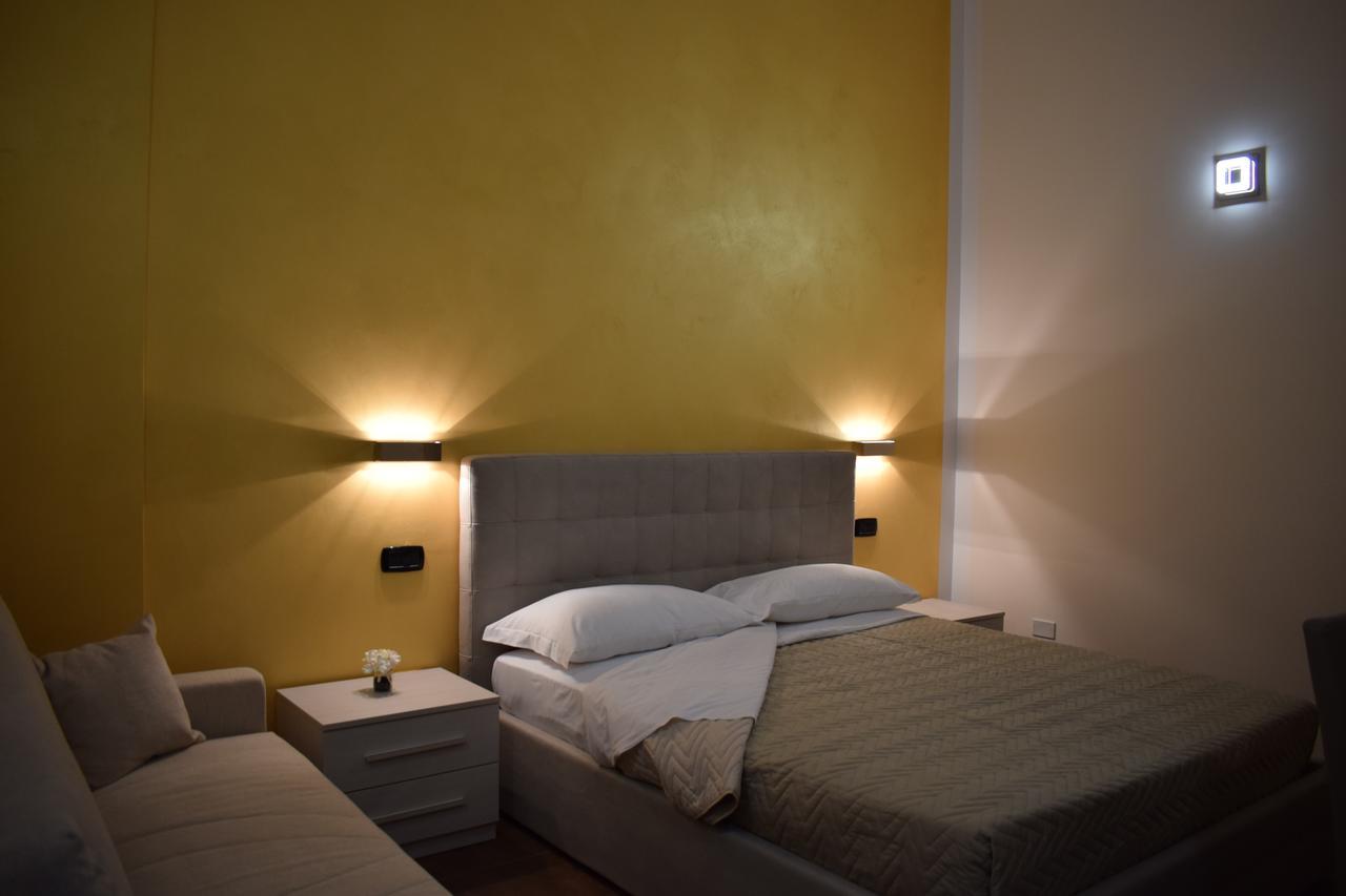Corallo Rooms 萨莱诺 外观 照片
